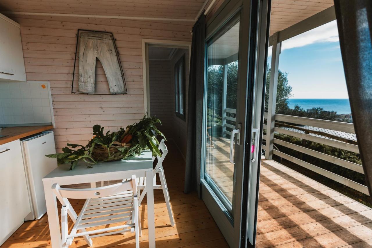 Agriturismo Rose Di Pietra Pietra Ligure Bagian luar foto