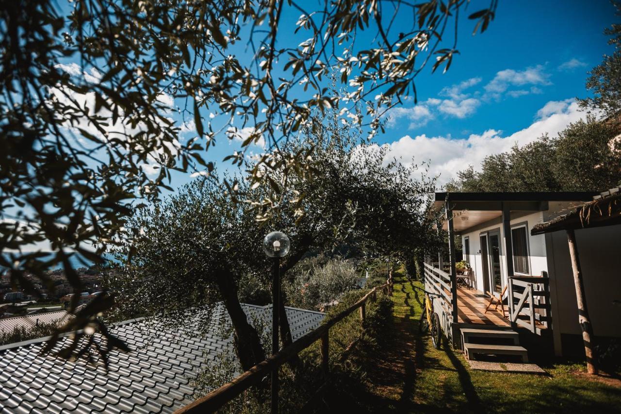 Agriturismo Rose Di Pietra Pietra Ligure Bagian luar foto