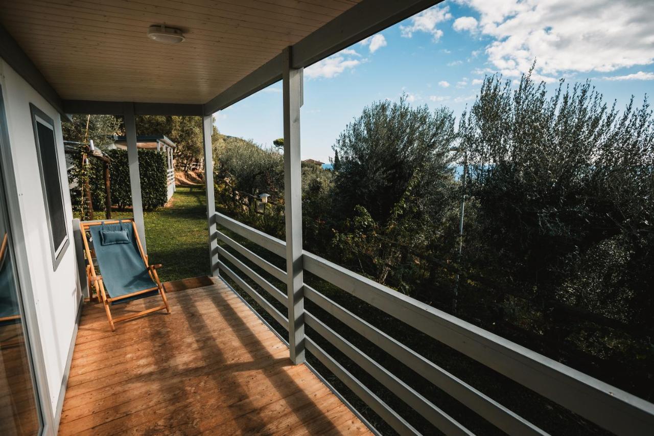 Agriturismo Rose Di Pietra Pietra Ligure Bagian luar foto