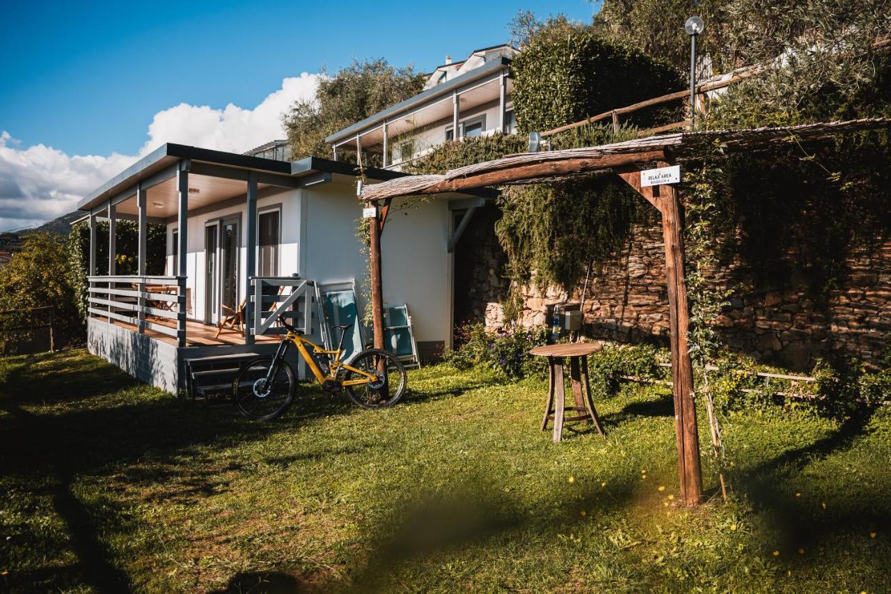 Agriturismo Rose Di Pietra Pietra Ligure Bagian luar foto