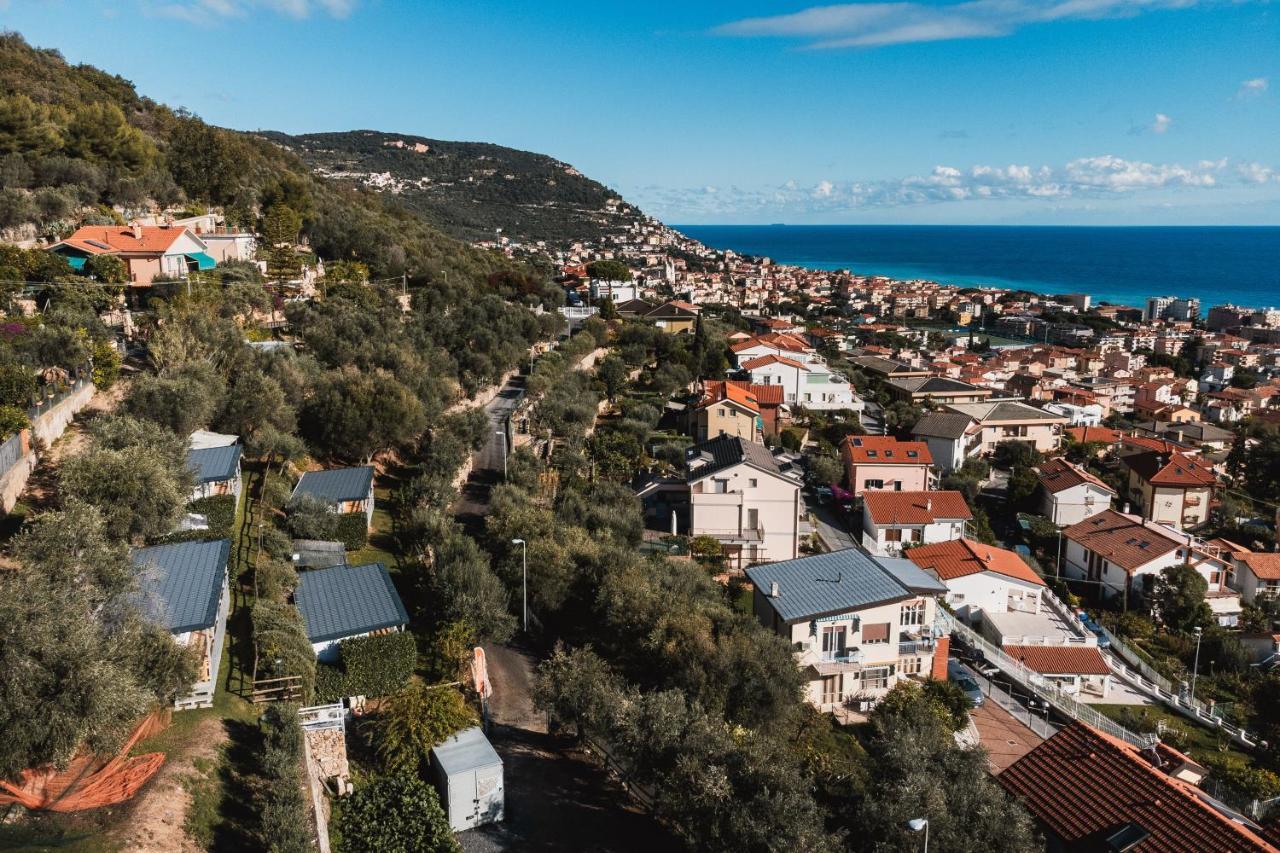 Agriturismo Rose Di Pietra Pietra Ligure Bagian luar foto